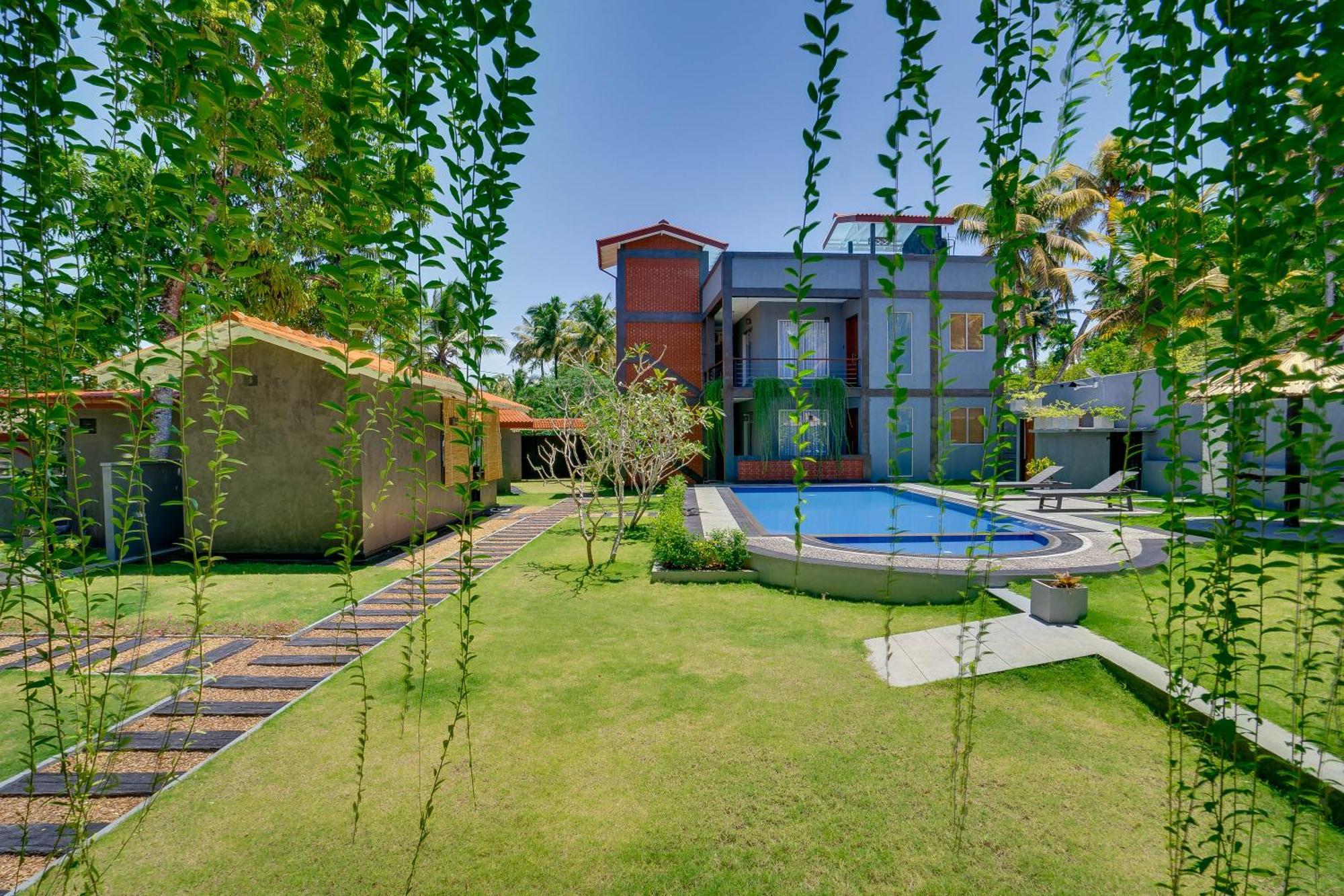 Hasthri Boutique Red Chalet In Ahangama With Pool Near Beach Kültér fotó